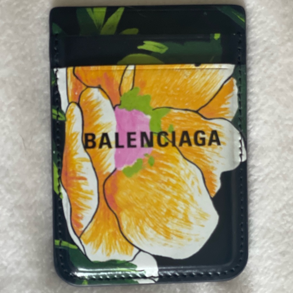 NWOTs Balenciaga Magnetic Cash Magnet Cardholder in Floral Print